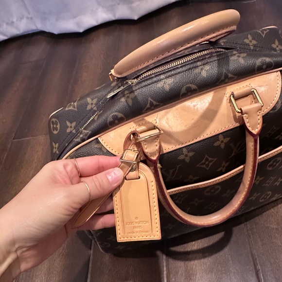 LV - Picture 4 of 13